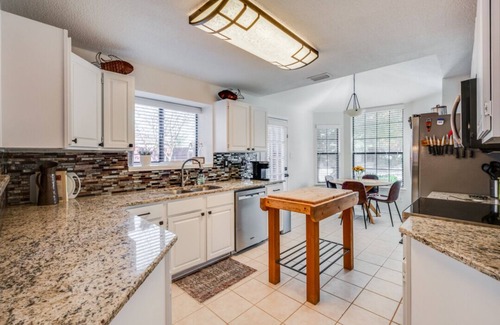 West Arlington Casa | NEWLY REMODELED 3 BEDROOM HOME GREAT LOCATION