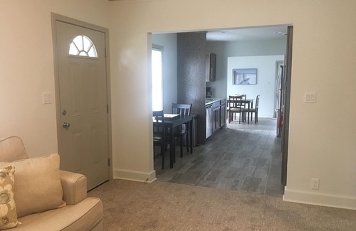 Jacksonville Casa | Newly remodeled 3 bdrm, walk to park, restaurants
