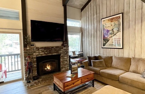 Mammoth Lakes Casa | RESERVAS DE FECHAS DE INVIERNO - Temporada abierta 11/9 - ¡RESERVE AHORA!