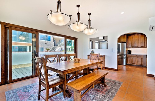 Mission Beach Casa | Stand Alone 1930's Spanish Home con mucho encanto original