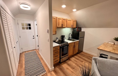 Boyd Acres Apartamento | Newly Remodeled and Pet Friendly Private Studio
