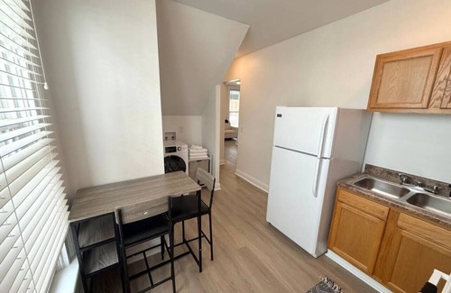 Erie Apartamento | Newly Remodeled Apartment Near Gannon University