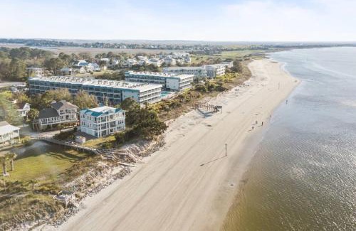 Tybee Island Casa | NEWLY REMODELED BEACHFRONT PRIVATE BEACH ACCESS