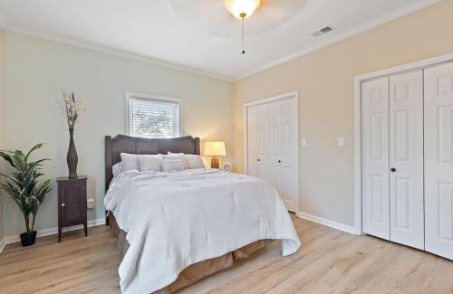 Tybee Island Casa | NEWLY REMODELED BEACHFRONT PRIVATE BEACH ACCESS
