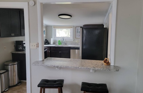 Broadkill Beach Cabaña | Newly Remodeled Broadkill Beach Cottage 150ft to water & pet friendly