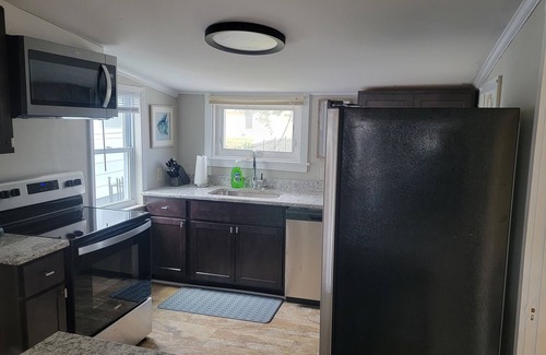 Broadkill Beach Cabaña | Newly Remodeled Broadkill Beach Cottage 150ft to water & pet friendly