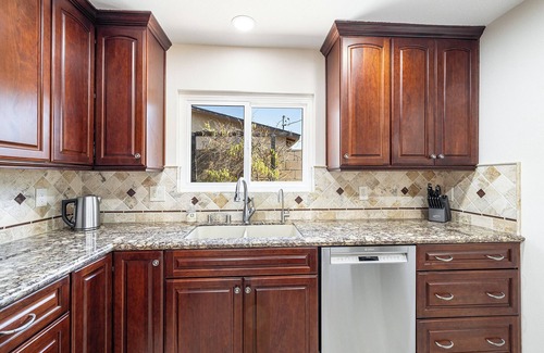 Simi Valley Casa | Newly Remodeled Charming House in Simi Valley, AC, Large Backyard, Pet Friendly