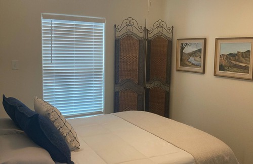 North Buttercup Creek Casa | Newly remodeled cottage apartment, country feel but in the center of town.