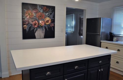 Cooperstown Casa | Newly Remodeled Executive Style Home with Modern Kitchen