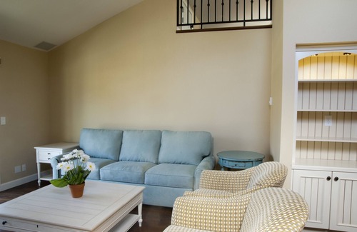 Capitola Apartamento | Recientemente remodelado, idónea para niños, Village Apartamento segundos de la playa