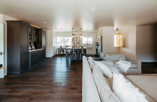 Santa Barbara Casa | Newly-remodeled house with brand new 40' pool, spa, built-in bbq and bocce