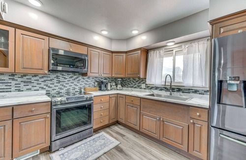 Storm Lake Casa | Newly Remodeled Home in Storm Lake w/ Private Yard