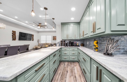 Brownsville Casa | Newly Remodeled Modern Great Location 4BR 7 Beds Close to Many Attractions