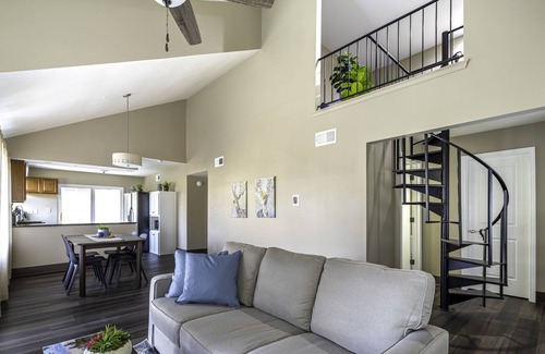 Kansas City Casa | Newly Remodeled Modern home minutes from Speedway