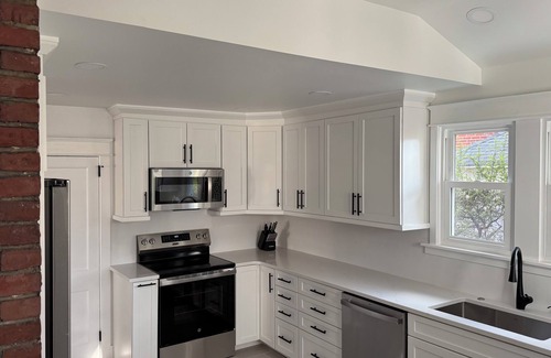 Phoenixville Casa | Newly remodeled Spacious 4-BM house in Phoenixville with OS parking/ central, AC