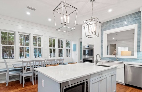 Cottage District Casa | 'Let The SunShine In' ¡Una casa perfecta de 4 habitaciones en WaterColor & Seaside!