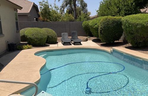 Rovey Farm Estates Casa | Newly remodeled w/pool minutes from State Farm Stadium, Top Golf and Westgate