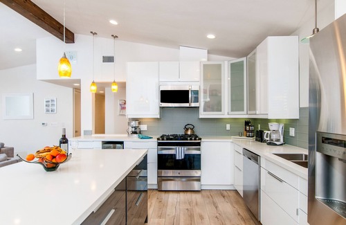 La Jolla Mesa Casa | ¡Recientemente remodelado con aire acondicionado y vistas del centro de Ocean y Bay!