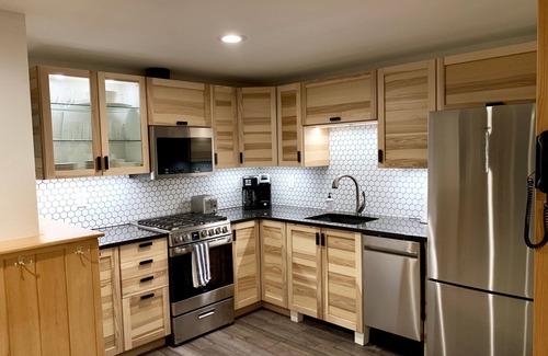 Carrabassett Valley Apartamento | ¡Estudio recientemente renovado a solo unos pasos del elevador Sawduster!