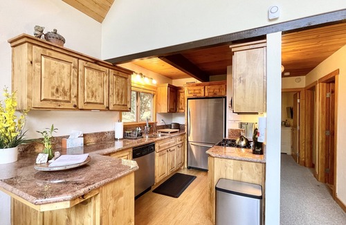 Pine Mountain Club Cabina | Newly Renovated with one of the Best Views