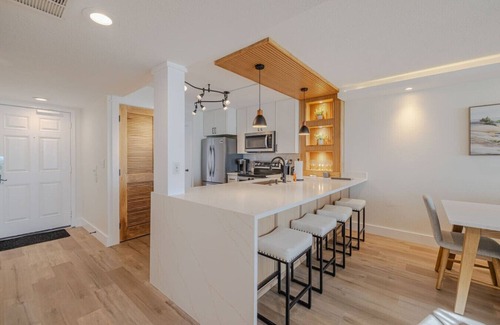 Panama City Beach Apartamento | Edgewater Beach Resort! T2- 3BR / 3BA Penthouse con terraza privada en la azotea. ¡Guauu!