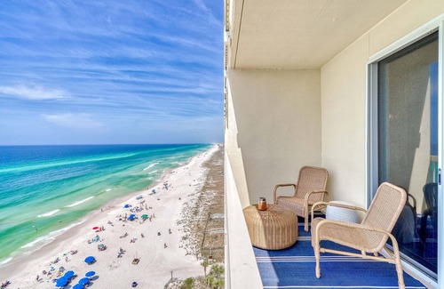 Miramar Beach Condominio | Newly Renovated! Gulf Front! Pier Park! 30A! West End! FREE Beach Service! NICE!