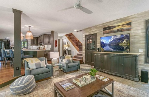 Townville Casa | Newly Renovated 1,650 sf Dog-friendly Lake Hartwell SC Wooded Retreat