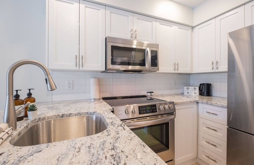 Upper Village Condominio | Newly renovated 1 bedroom near Blackcomb Gondola - less than 5 min walk