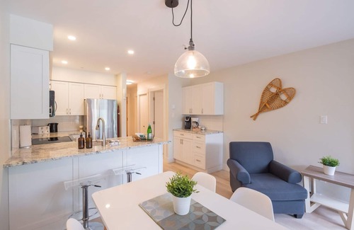 Upper Village Condominio | Newly renovated 1 bedroom near Blackcomb Gondola - less than 5 min walk
