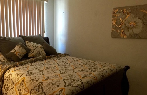 Sinajana Apartamento | Recientemente renovado 1 dormitorio 1 baño !!