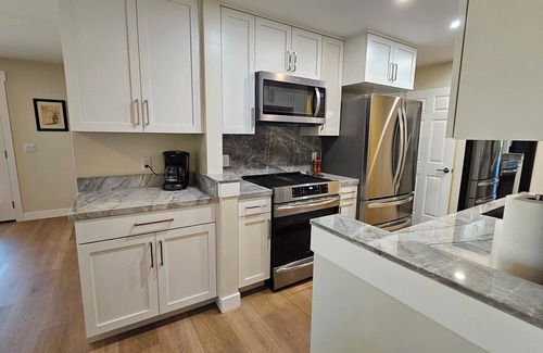 Santa Clara Apartamento | Newly renovated 2-bedroom home with AC in quiet neighborhood Santa Clara