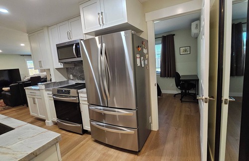 Santa Clara Apartamento | Newly renovated 2-bedroom home with AC in quiet neighborhood Santa Clara