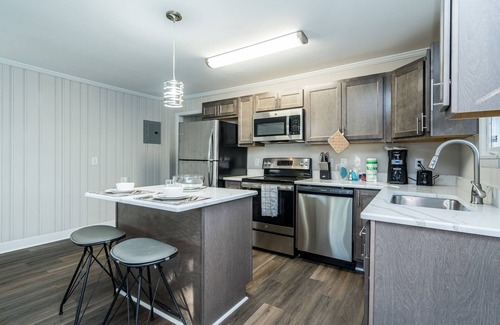 East Durham Casa | Newly Renovated 2BR near Downtown/Duke/NCCU/DPAC! Long Term Stays Welcome!