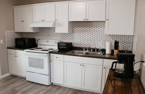 Woodbine Casa | Newly Renovated 2BR Property Minutes From Downtown! Beautiful Private Patio!