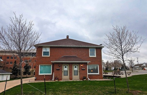 Allouez Casa | Newly renovated 3 bedroom near 3 major hospitals and Lambeau Field