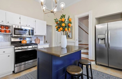 Eastside Casa | Newly renovated, 3 bed 2 bath townhome, Near Forsyth Park