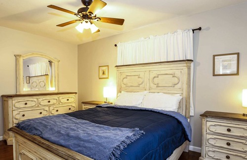 Ashley Oaks Casa | Newly renovated 3BR 25 mins to downtown Knoxville!