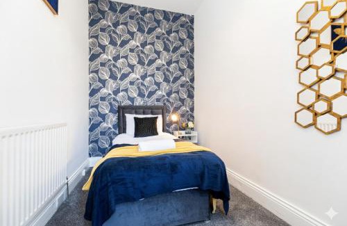 Sunderland Casa | Newly Renovated 3br House Near Hospital & Uni