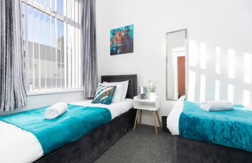 Sunderland Casa | Newly Renovated 3br House Near Hospital & Uni