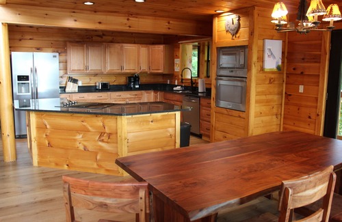 Wears Valley Cabina | NEWLY RENOVATED 4 br, Beautiful Views, Game Room, Theater Room, Sleeps 12