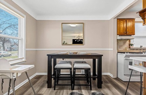 Dearborn Casa | Newly Renovated 4 Bedroom 2 Bath Downtown Dearborn