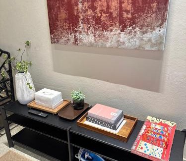 Pom Prap Apartamento | Newly Renovated, 4BR Townhouse , 5min MRT , Group