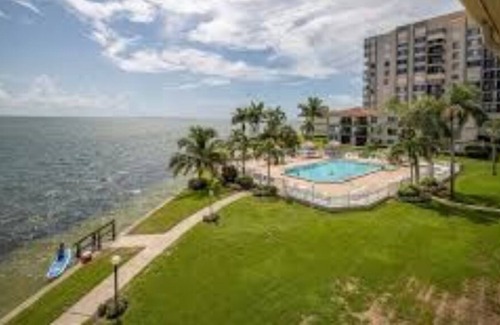 Palma del Mar Casa | Newly renovated and refurnished Palma Del Mar Condo overlooking Boca Ciega Bay