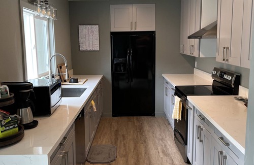 Hawaii Kai Casa | Newly Renovated and Listed 3 Bedroom 2 bathroom Home