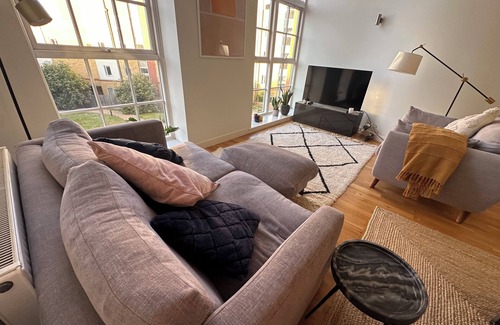 Hackney Apartamento | Newly renovated beautiful school conversion