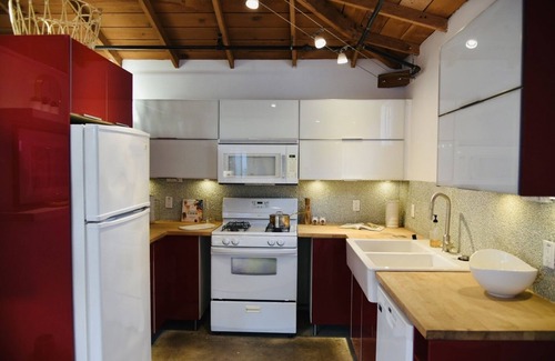 Venice Casa | Newly renovated bungalow walking distance to the beach