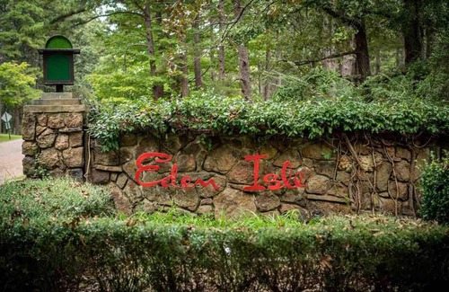 Eden Isle Casa | Newly Renovated! Cozy 3 Bed 3 Bath on Red Apple Golf Course
