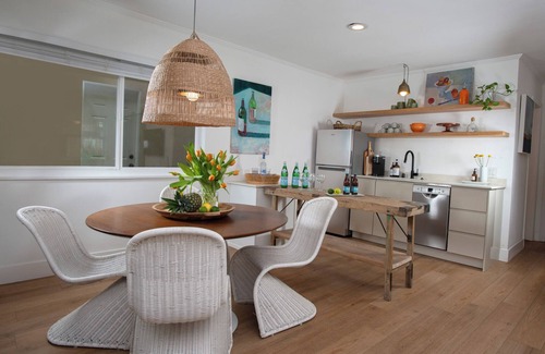 Santa Ana Heights Casa | Newly renovated casual and comfortable modern home steps to beach