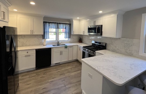 Buzzards Bay Casa | Newly Renovated Cape House, 3 Bedrooms, Outdoor Pool, Walking distance to Canal