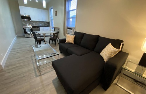 East Bronx Apartamento | ★ NEWLY RENOVATED, CLEAN COMFORTABLE & SANITIZED ★